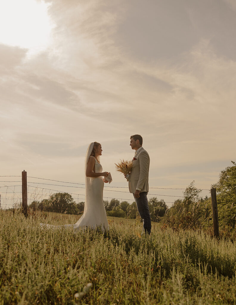 iowa wedding photographer golden hour outdoor field portraits