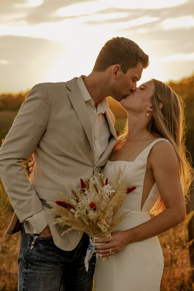 iowa wedding photographer golden hour outdoor field portraits