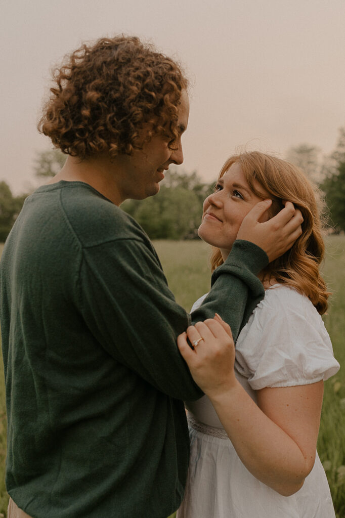 candid and timeless couples photoshoot poses romantic