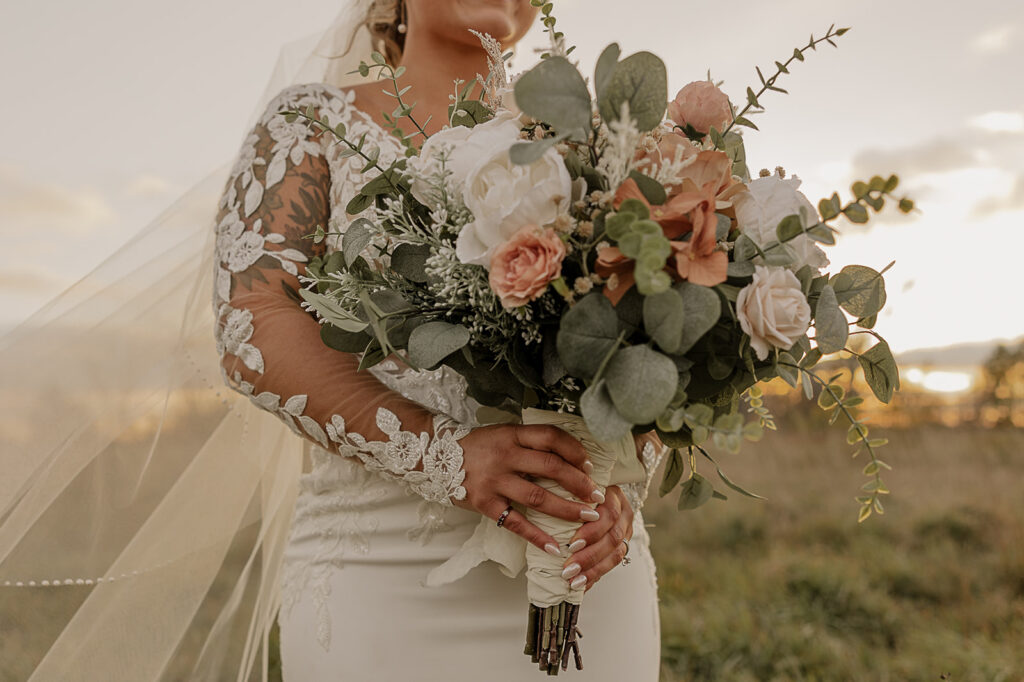 fall wedding flowers bridal bouquet