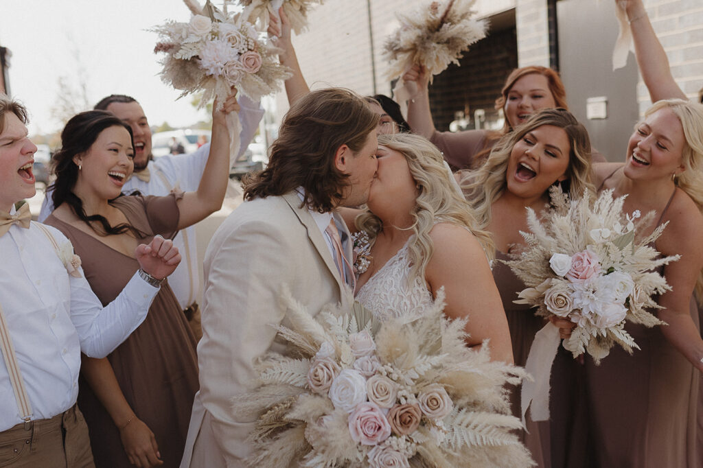 bridal party photos with bride and room in the center