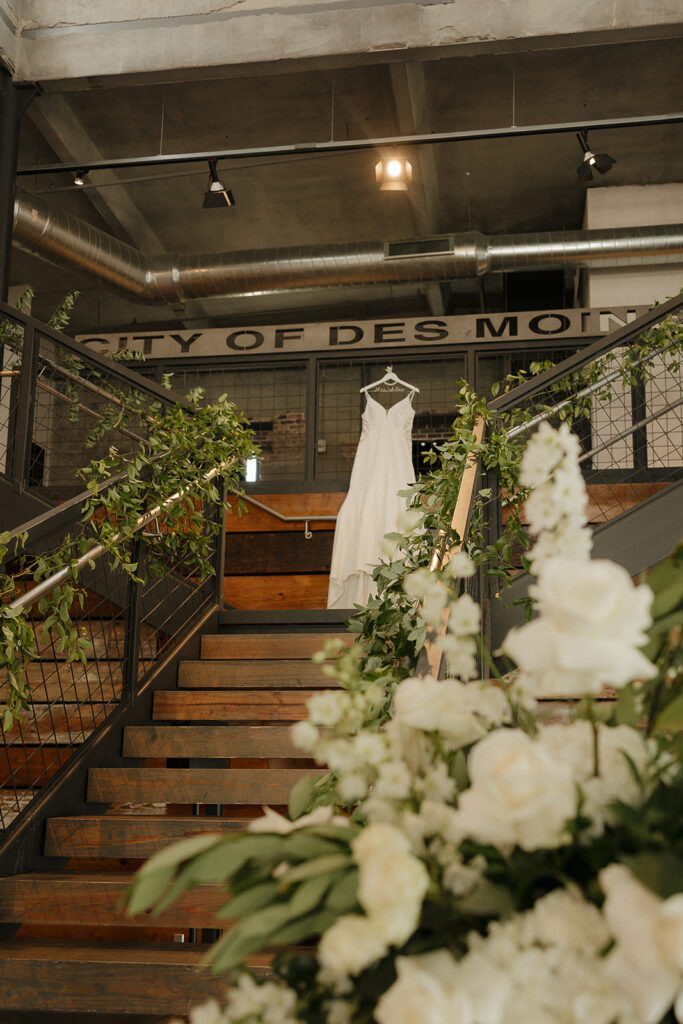 romantic des moines wedding at a rustic venue