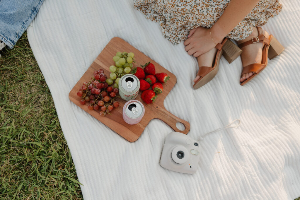 romantic picnic engagement photos in iowa