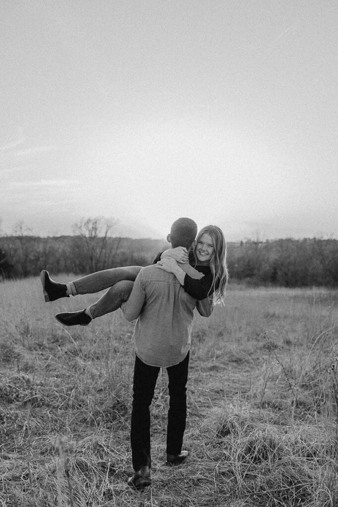 Fun Engagement Photo Poses and Prompts