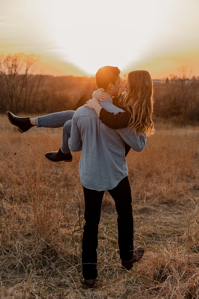 Fun Engagement Photo Poses and Prompts