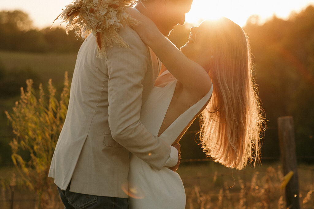 Setting Aside Time for Golden Hour Wedding Photos