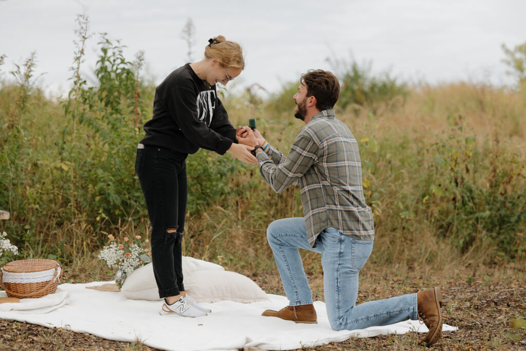 romantic couples photography engagement