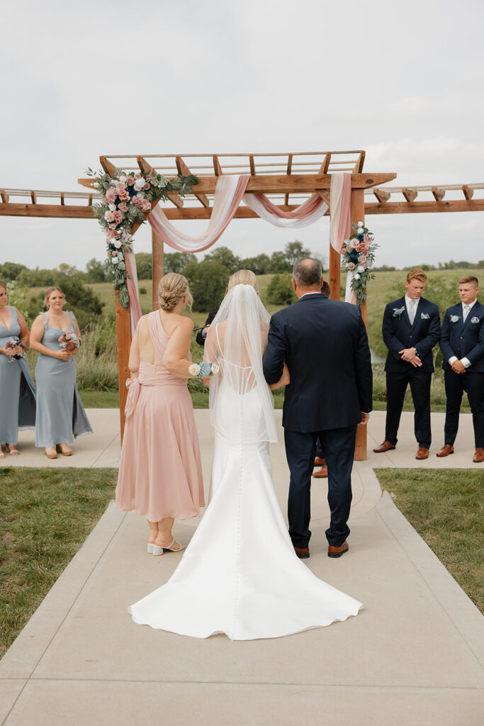 Why I'm More Than Just Your Des Moines Wedding Photographer