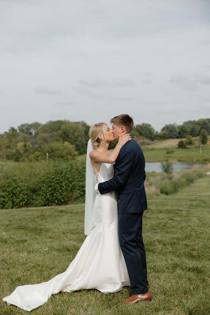 outdoor wedding photos documentary style wedding photography