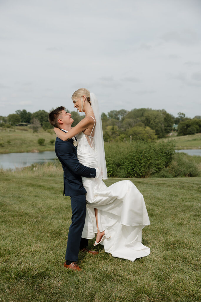 outdoor wedding photos documentary style wedding photography