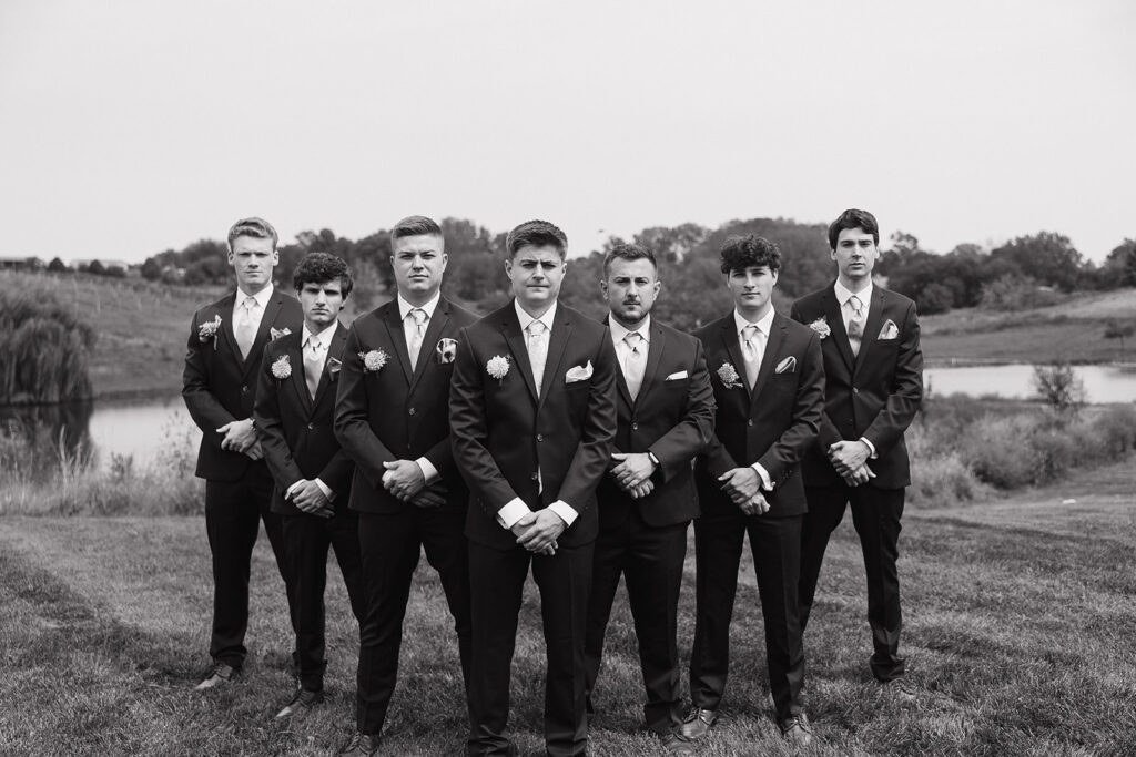 groomsmen photos candid outdoor