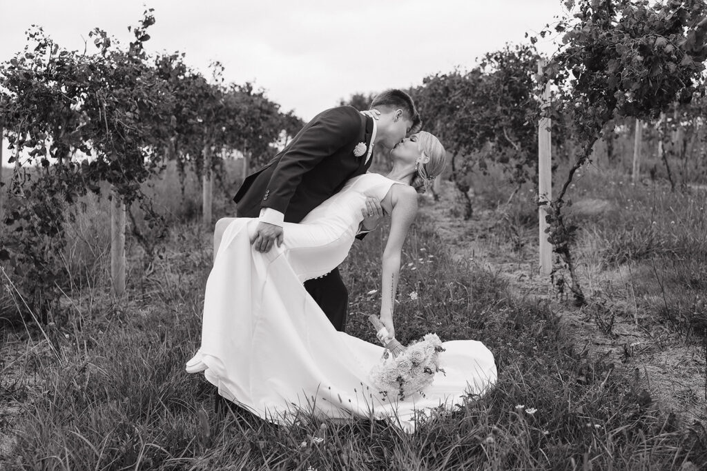 vineyard wedding photos with a des moines wedding photographer