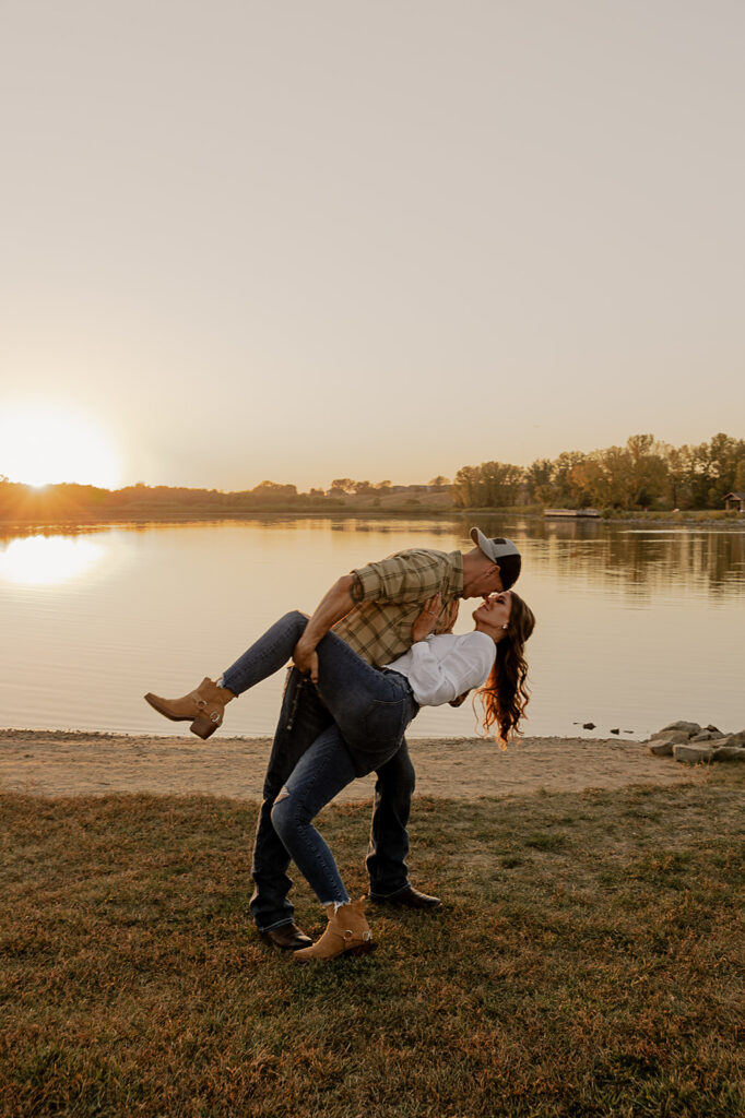 field engagement photos during golden hour