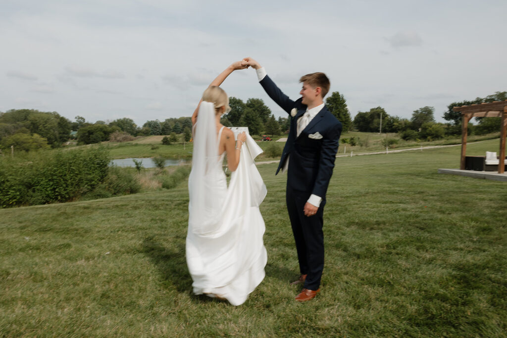 sunset bride and groom portraits outdoors in des moines