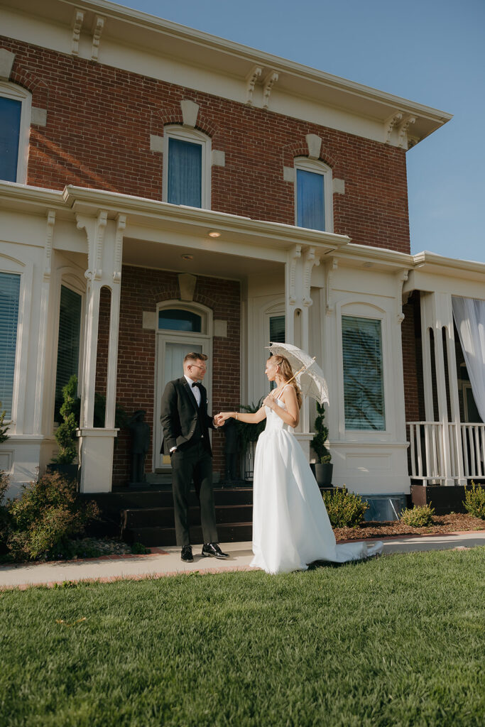 old money wedding photos with bride and groom