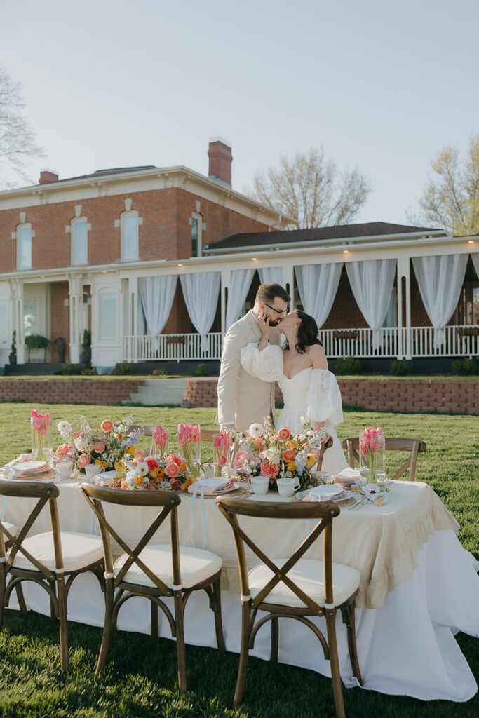 spring wedding tablescape decor iowa wedding venues