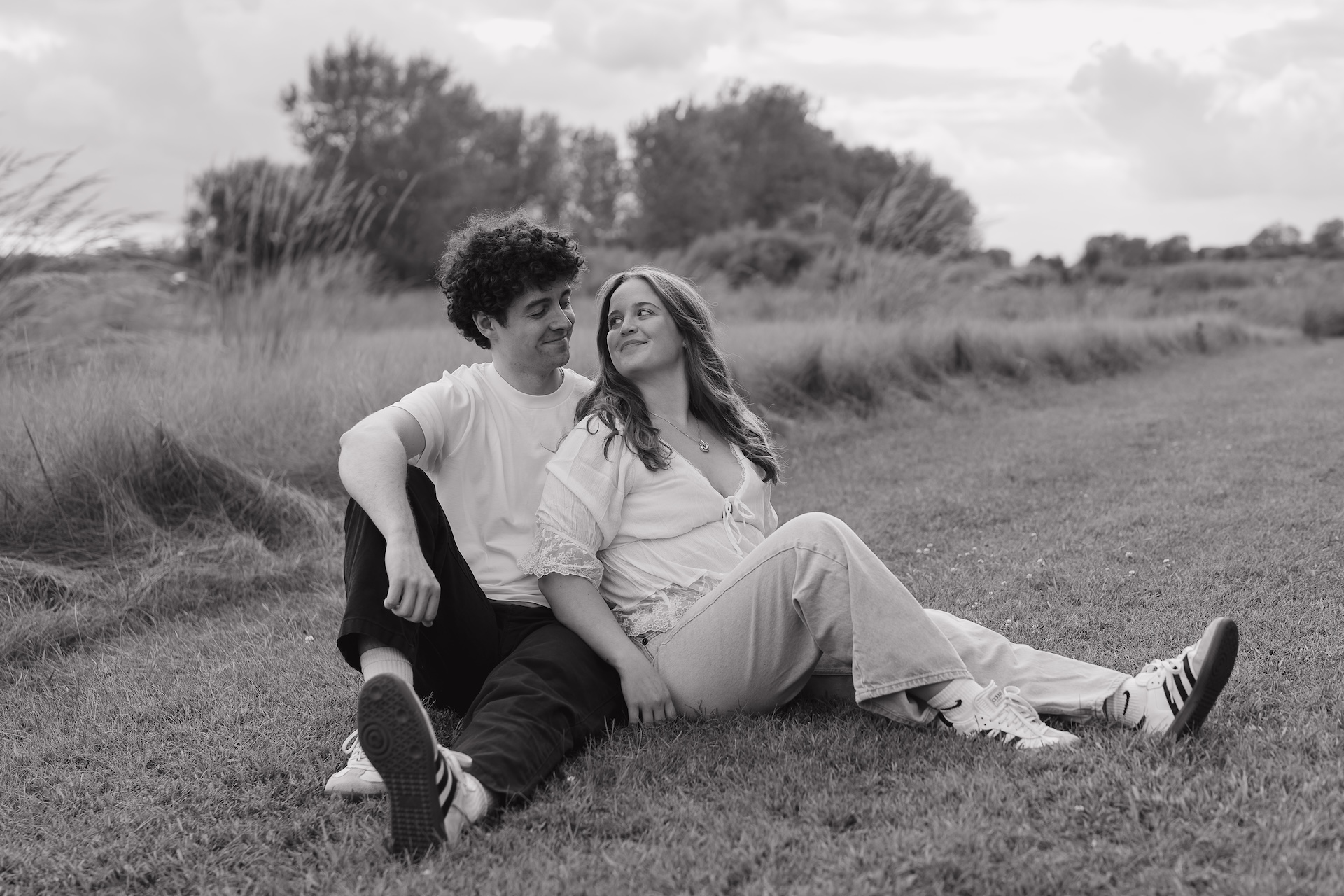 Engagement Photo Locations: How to Choose the Best Spots for Your Session