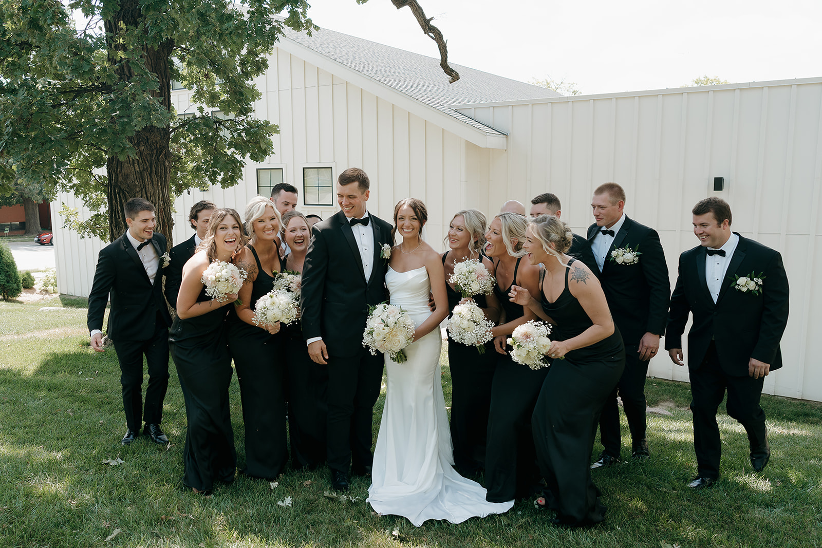 Des Moines Wedding Venue Spotlight: A Timeless Wedding at Willow on Grand