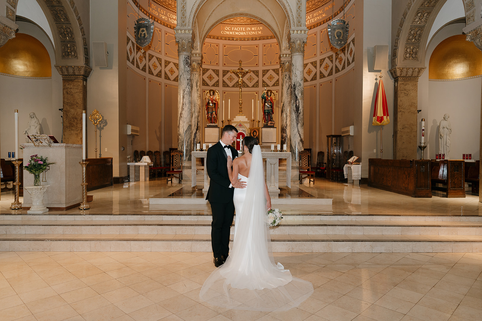Des Moines Wedding Venue Spotlight: A Timeless Wedding at Willow on Grand