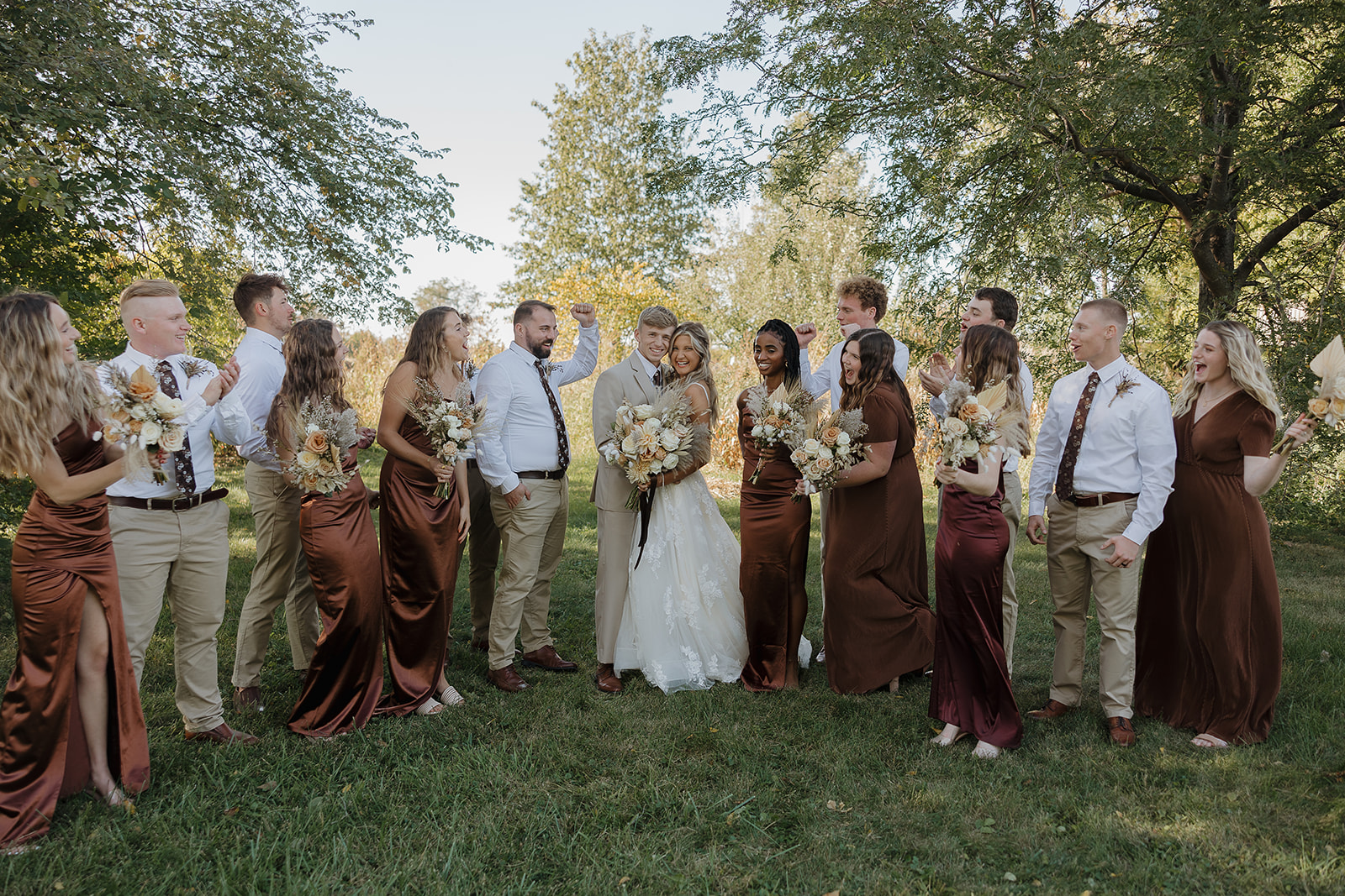 How to Choose Wedding Colors for a Summer Wedding That You'll Still Love in 20 Years
